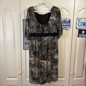 Blooming Rose Elegant Black and Gold Women's Dress